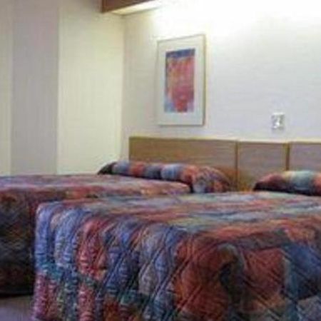 Hotel Markle In I-69 Eksteriør billede