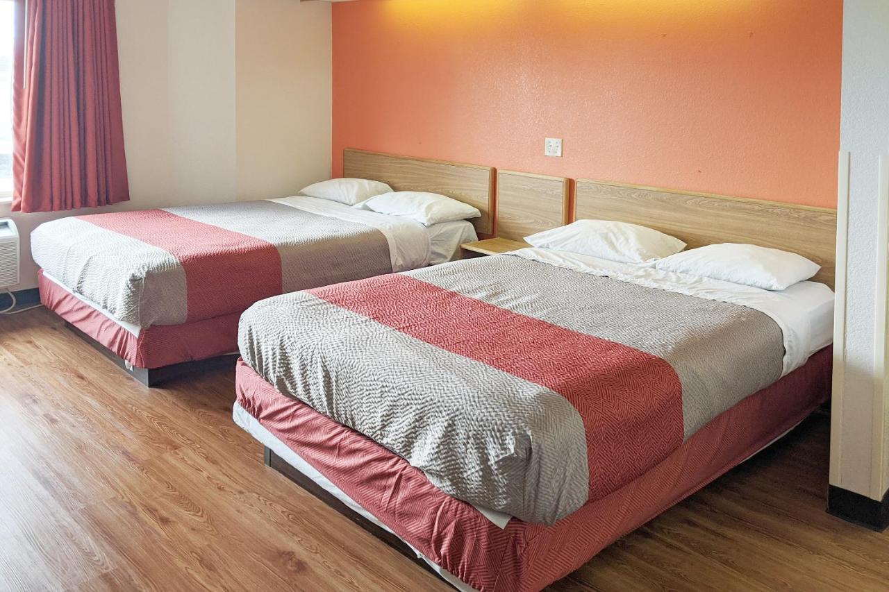 Hotel Markle In I-69 Eksteriør billede