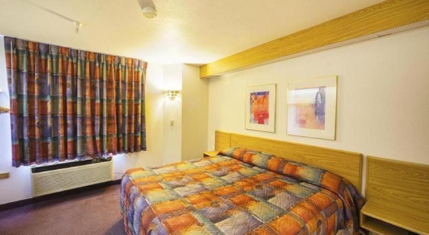 Hotel Markle In I-69 Eksteriør billede